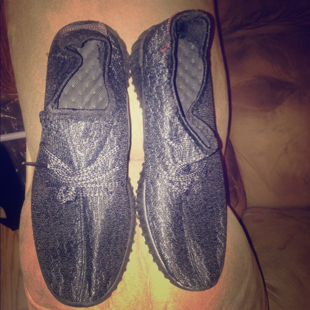 Running shoes